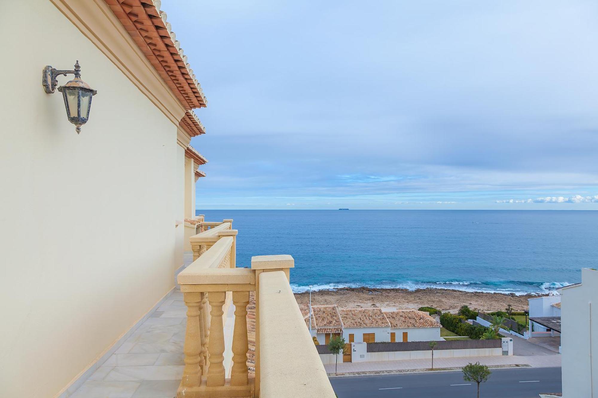 Mar-Beach Front Apartment In Javea Exterior photo
